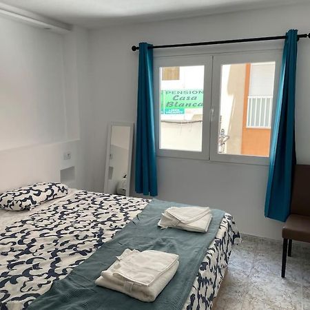 Giovina Living Av Suecia 150M From Beach Лос Кристианос Экстерьер фото