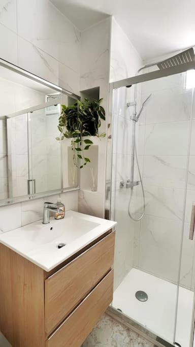 Giovina Living Av Suecia 150M From Beach Лос Кристианос Экстерьер фото